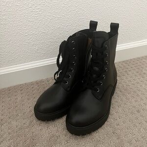 Wydr Morgan Combat Boots Women’s Size 7ww (8-8.5)